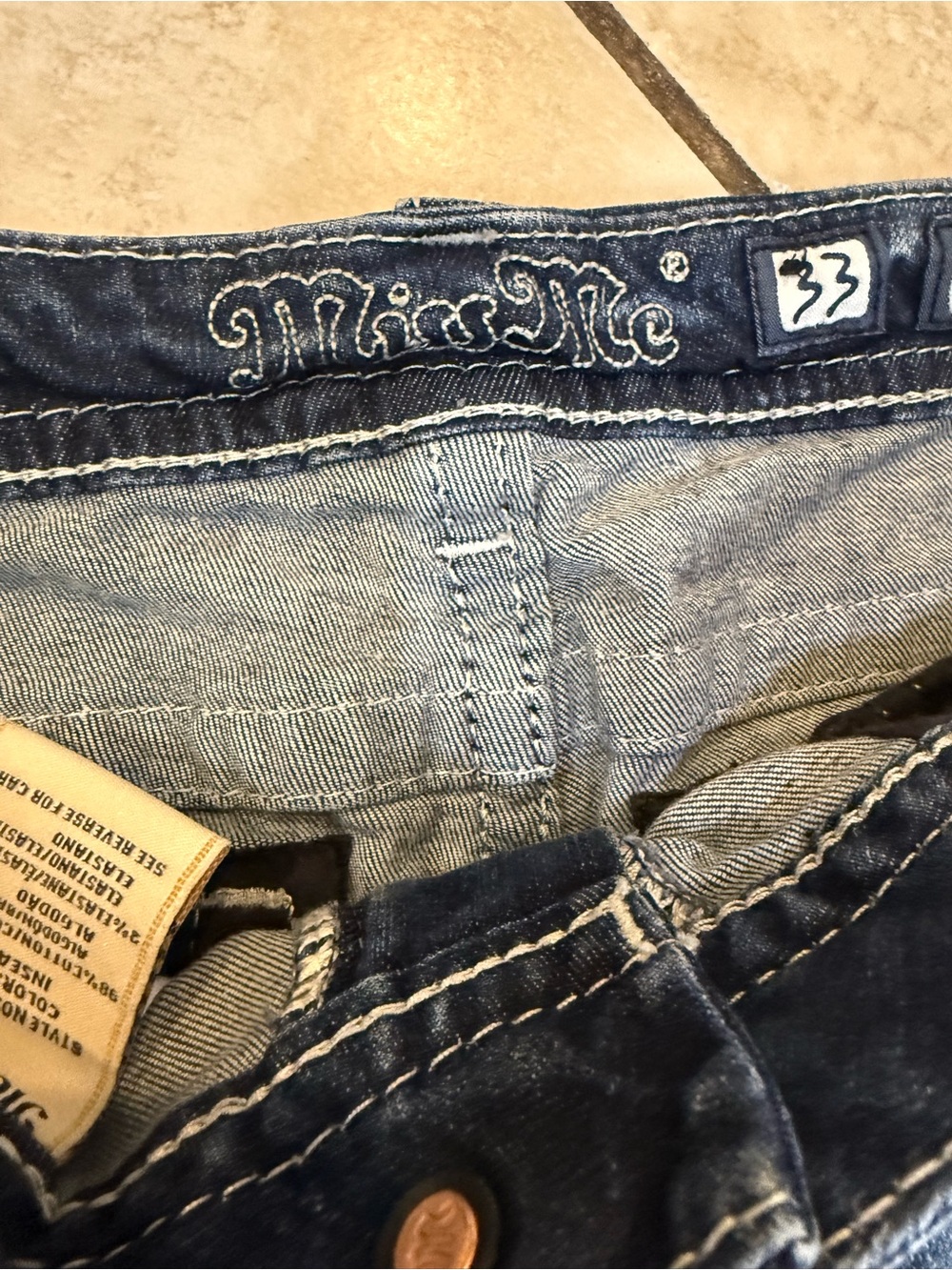 Miss Me Women's Mid-Rise Easy Crop, Distressed, Blue Denim Jeans Size 33 - Picture 6 of 8
